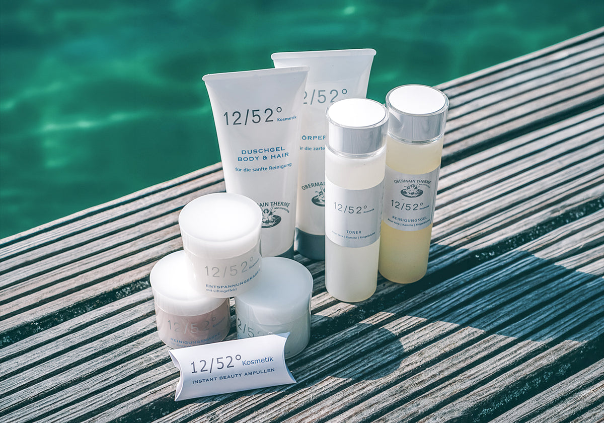 Verschiedene Produkte der Kosmetik-Serie 12/52°